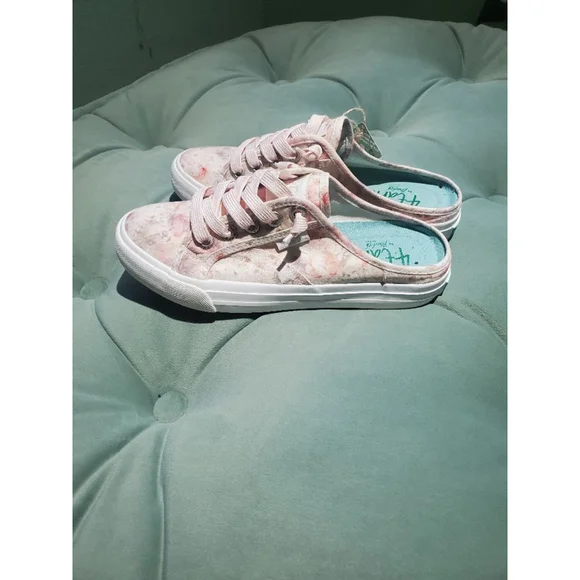 Women's 4Earth Sneakers, Pink, Size 8 - Picture 2 of 4